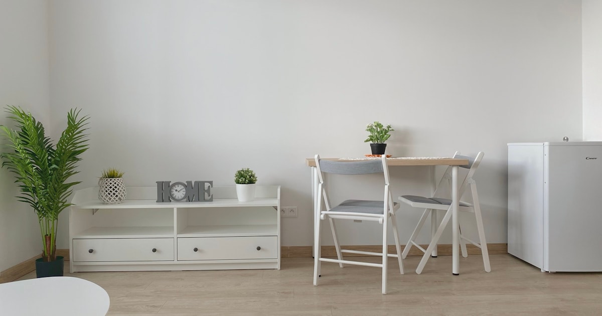 עיצוב חלל קטן פונקציונלי ומרווח